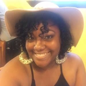 Meet your Posher, Janika