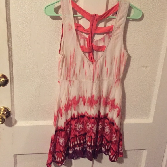 SOLD- Adorable Boho Strappy Coral Tie Dye Dress - Picture 3 of 4