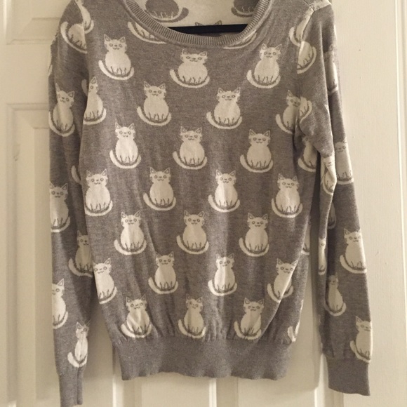 Cat sweater