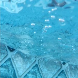 Meet your Posher, Emilie