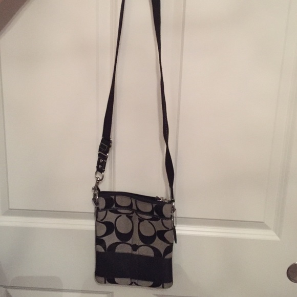 Cross body Coach purse