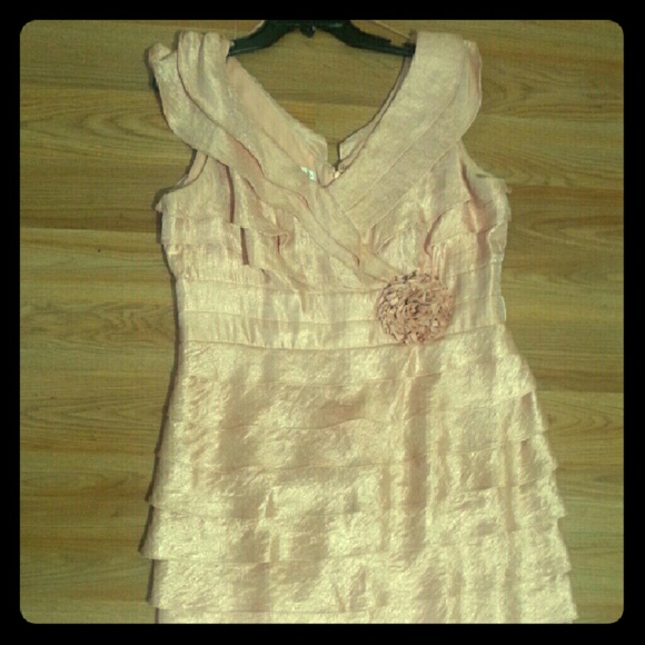 London Times Formal sleeve less dress