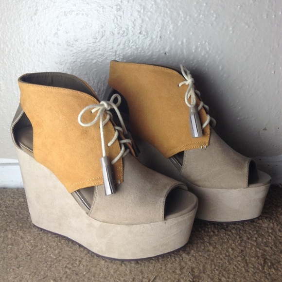 H&M high cut-out wedges
