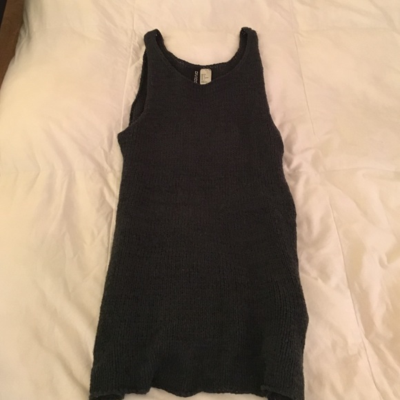 Gray knit tank top