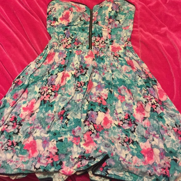 Pink & green material girl floral strapless dress
