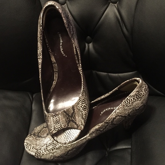 Peep toe snake skin heels