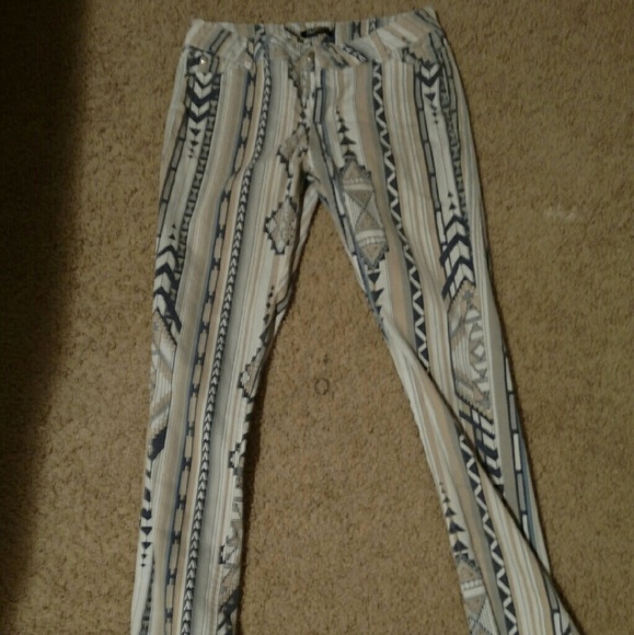 Tribal print skinny pants