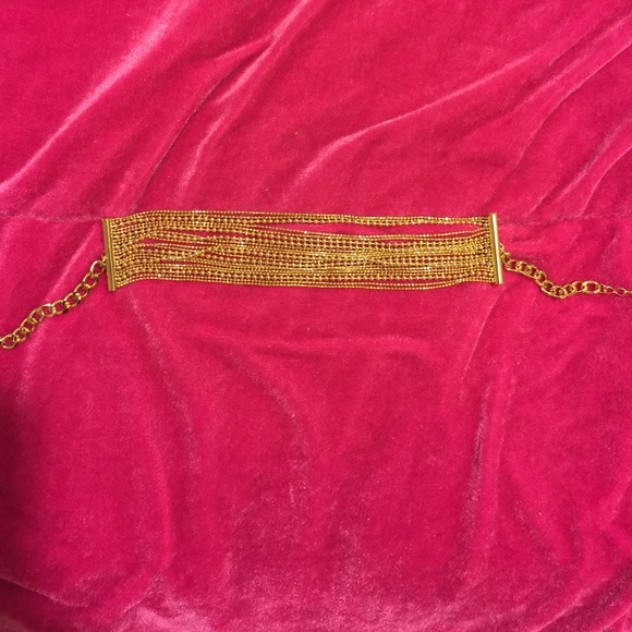 Forever 21 gold chain choker