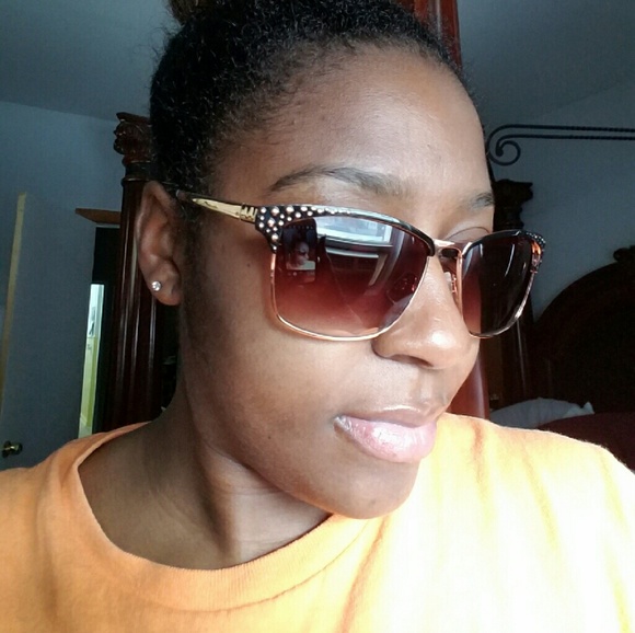 Sam Edelman Circus Sunglasses - Picture 3 of 4