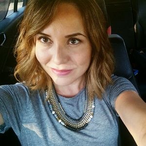 Meet your Posher, Claudia