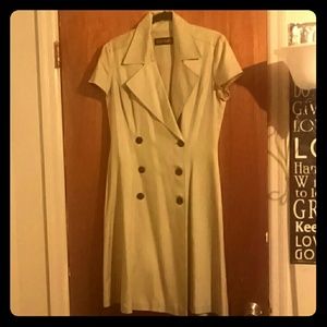 Perfect Ellen Tracy Trench Coat Dress