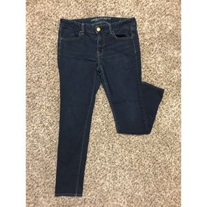 American Eagle dark wash jeggins