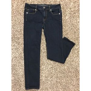 American Eagle dark rinse skinny jeans