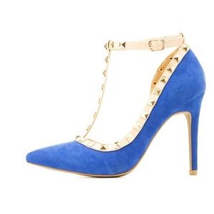 Cobalt blue studded pumps