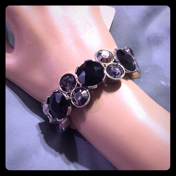 ❤️ Brand New Rhinestone Bracelet