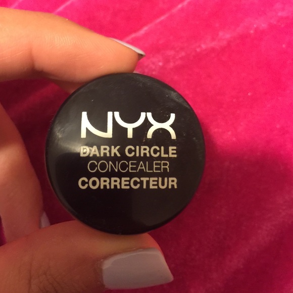 Nyx dark circle concealer in fair