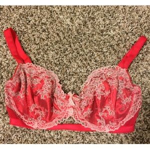 SOLD VS Dream Angels UNLINED lacy bra
