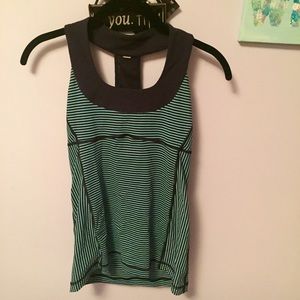 Lulu lemon tank top with built in shelf bra