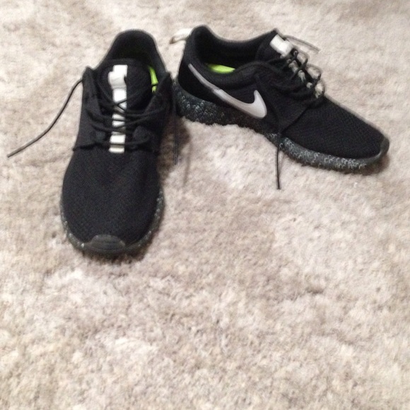 Kids size 4 black Custom Nike Roshes