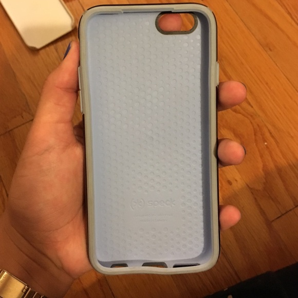 Blue speck I phone 6/6s case - Picture 2 of 3