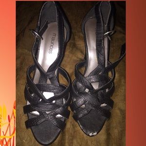 🍁Maurices🍁 Black Heels