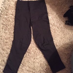 Lululemon zone in crops