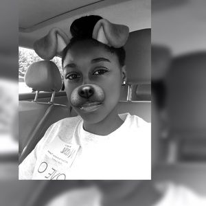 Meet your Posher, Kiana