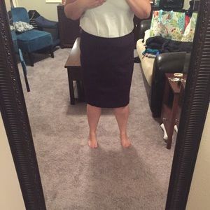 ⚡️SALE ⚡️Plum pencil skirt