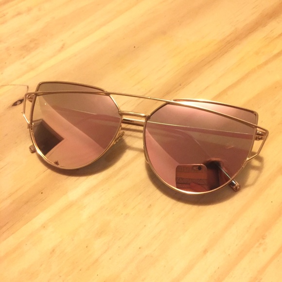 MORE COMING! IN 5 COLORS! Like to be Notified! - Picture 3 of 4