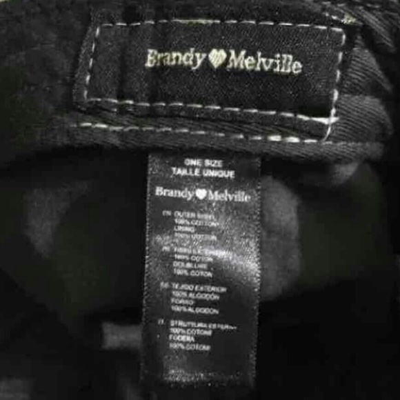 Brandy melville hat - Picture 2 of 2