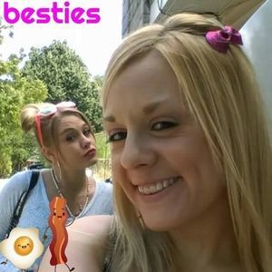 Meet your Posher, Ashley