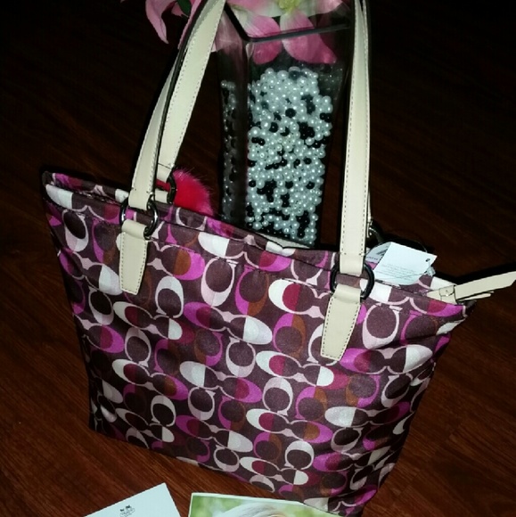 Coach Handbag - Picture 2 of 4