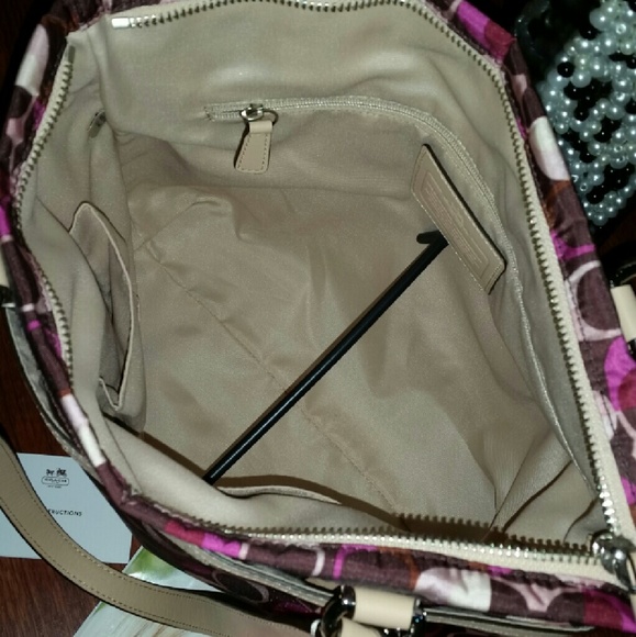 Coach Handbag - Picture 3 of 4