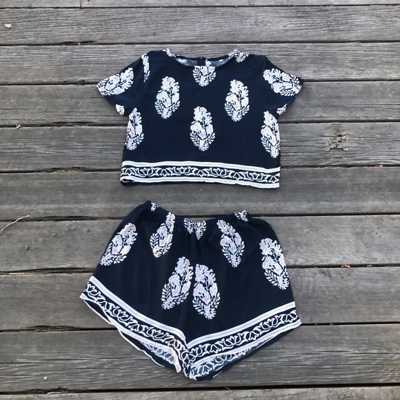 LAST ONE 🌷Summer Feather Set - Picture 4 of 5