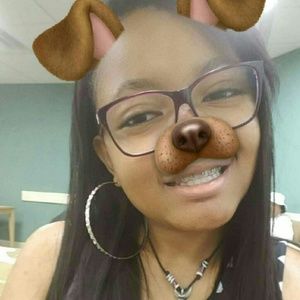 Meet your Posher, Chantelle