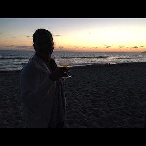 Meet your Posher, Dhara