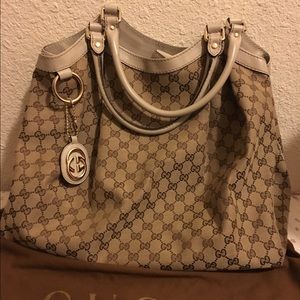 Gucci Sukey Tote bag