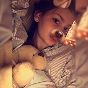 Meet your Posher, Catie