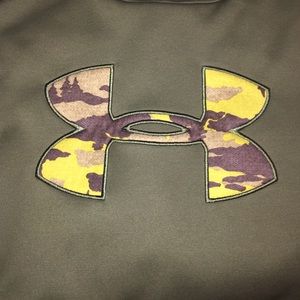 under armour pullover