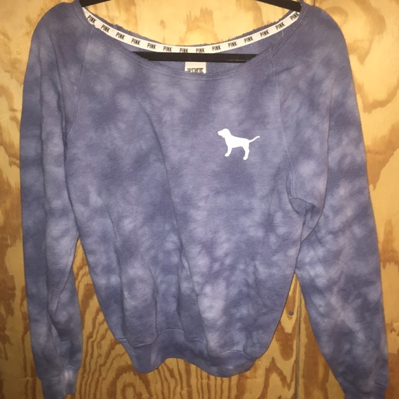 💙Tie Dye wash VS pink off-shoulder Crewneck.