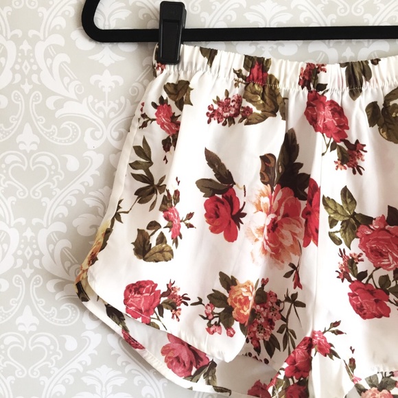 White Floral Shorts (NWOT) - Picture 2 of 2