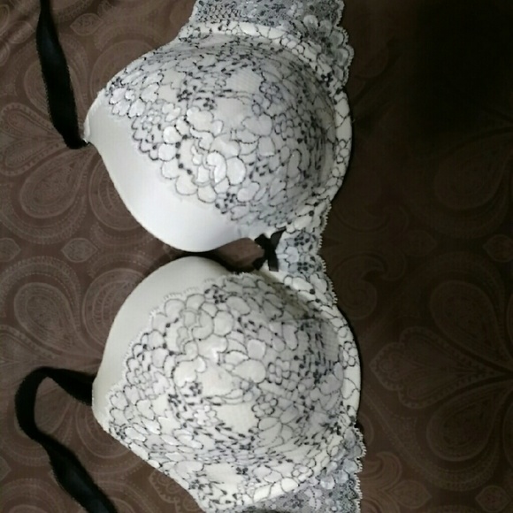 Victoria Secret bra