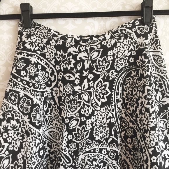 High Waisted Skater Skirt - Picture 3 of 4