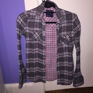 American eagle plaid button up/flannel