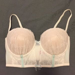 Cute bustier bra with multiway straps