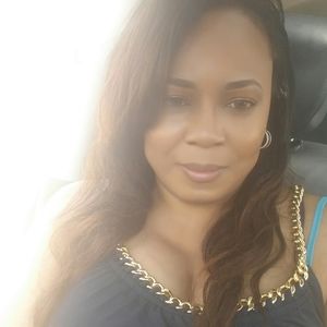 Meet your Posher, Simone