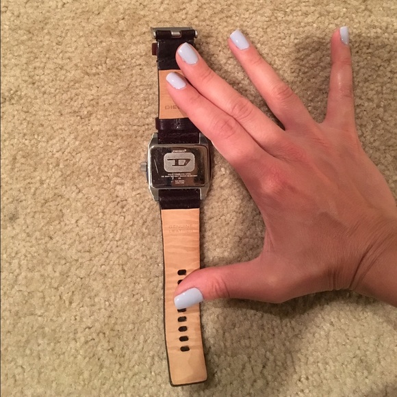 🚫SOLD🚫Diesel Watch - Picture 4 of 4