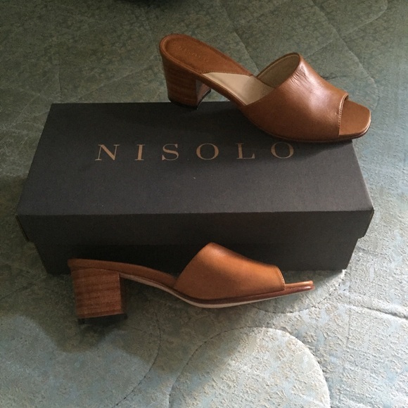brand new nisolo 'elizabeth' slides in Honey