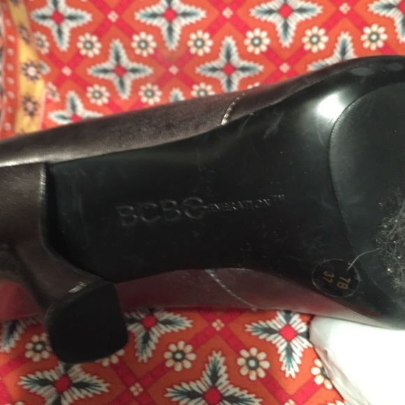 Pewter BCBG Generation heels - Picture 4 of 4