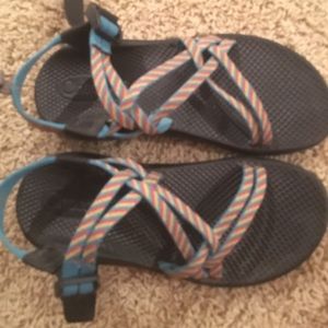 Size 5 rainbow chacos